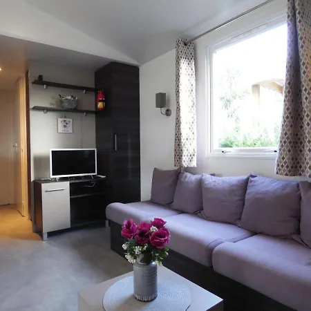 Camping Les Charmettes- 4*