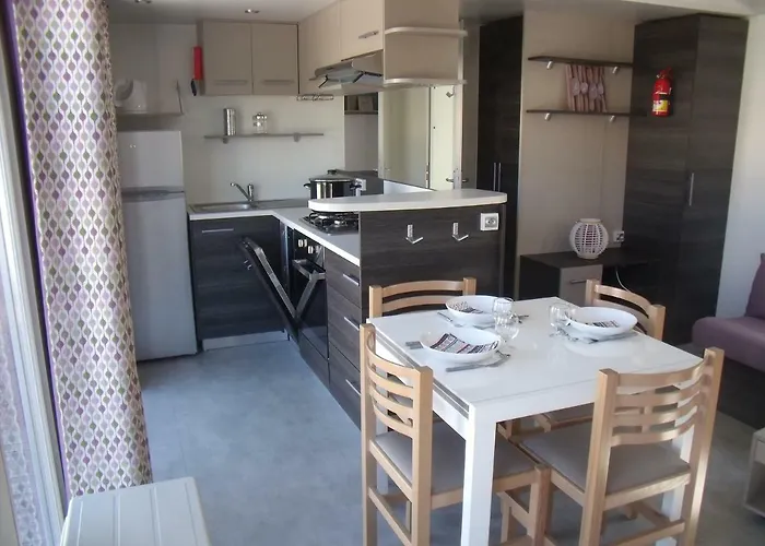 Parque de Campismo Les Charmettes- 4*